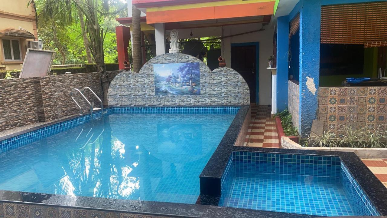 Calangute Beach Side Hotel Екстер'єр фото