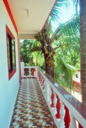 Calangute Beach Side Hotel Екстер'єр фото