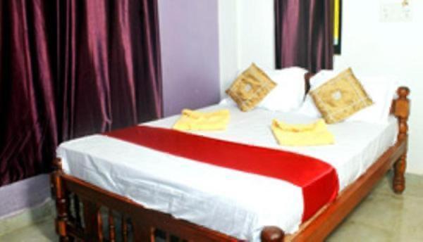Calangute Beach Side Hotel Екстер'єр фото